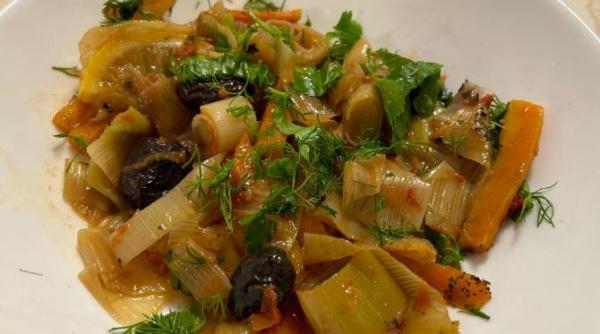 ghiveci de legume si mancare de praz cu masline a la cezar