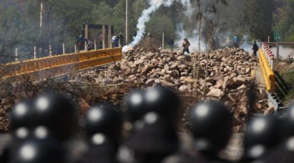 haos in bolivia sustinatori ai lui evo morales fost presedinte au luat ostatici aproximativ 20 de soldati foto