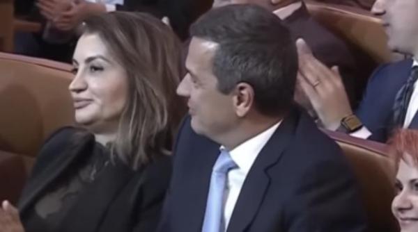 cine este mihaela neagu femeia misterioasa care l a sustinut din primul rand pe marcel ciolacu a fost abandonata la 6 luni de copil lucra campul eram saraci