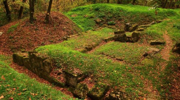 descoperire arheologica in apropiere de campulung muscel concureza cu sarmizegetusa regia video