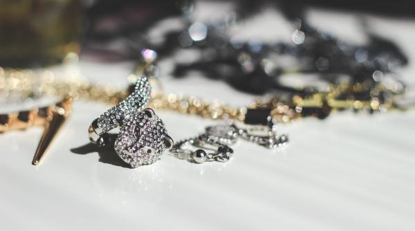 alerta europeana de black friday bijuterii neconforme cu risc chimic