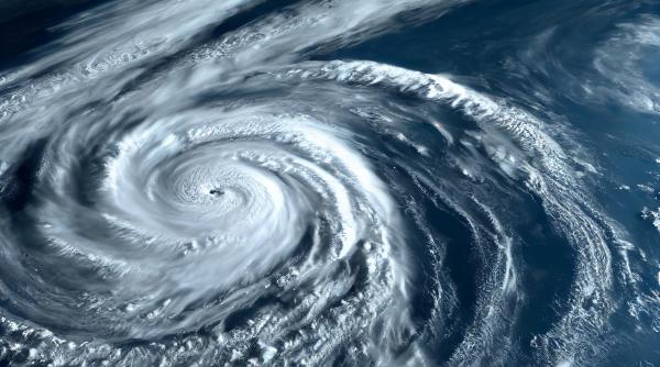 furtuna tropicala rafael ar putea ajunge la puterea unui uragan inainte de a atinge cuba avertizeaza meteorologii