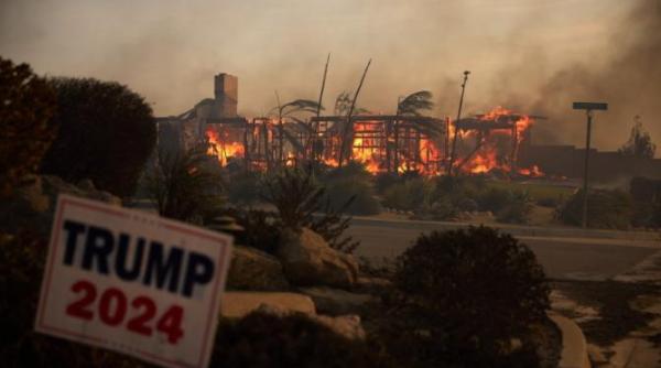 incendiile din california mistuiesc totul in calea lor ard tufisuri iarba garduri vii terenuri agricole si constructii peste 10 000 de ordine de evacuare emise