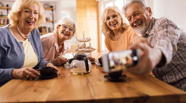 utilizarea retelelor sociale benefica pentru prevenirea depresiei la persoanele varstnice studiu