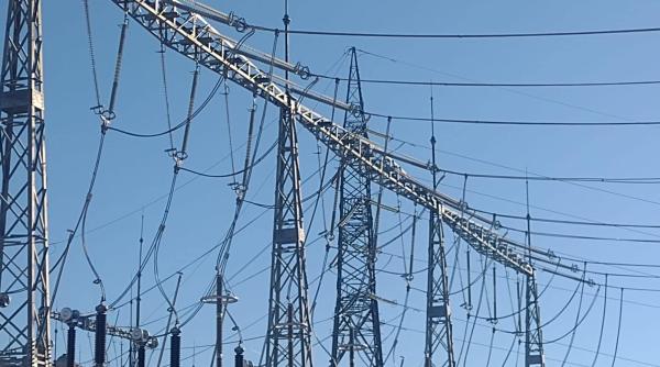transelectrica introduce in exploatare ste 400 kv resita statie importanta de pe axul banat