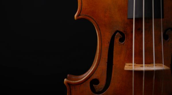 un stradivarius in scoli 27 de concerte sustinute de razvan stoica cu vioara ex ernst realizata in 1729