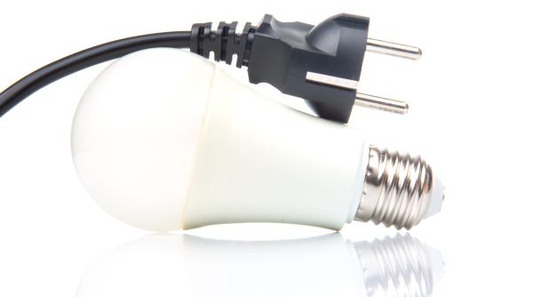 restrictii de electricitate in toata ucraina un atac al rusiei a avariat puternic infrastructuri energetice