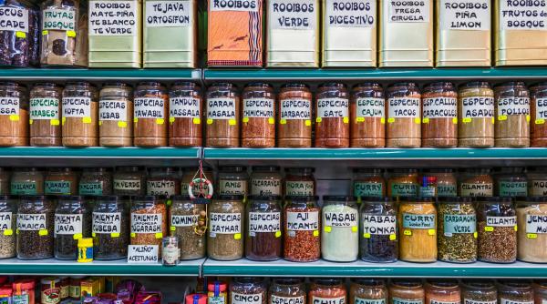 legea care permitea pfa urilor sa se transforme in srl uri dupa un an de functionare declarata neconstitutionala fusese votata de aproape toti deputatii