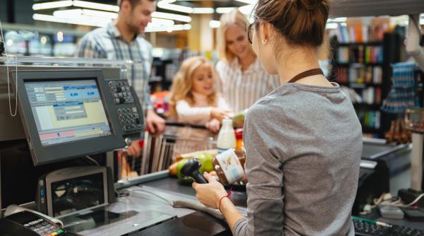 celebra metoda maradona folosita intr un supermarket din romania cum s a ales o casierita cu o paguba de 800 de lei