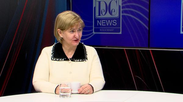 daniela barb floroian invitata saptamanii la de ce citim