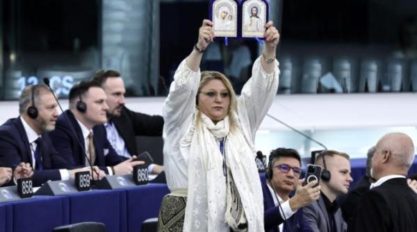 diana sosoaca isi negociaza sprijinul pentru calin georgescu vrea sa fie premier