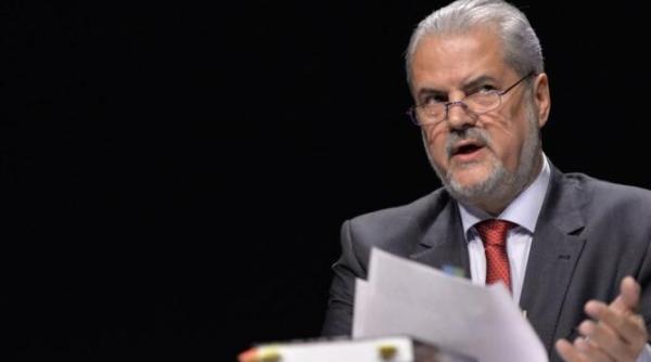 votul la parlamentare care ar insemna de fapt o intoarcere in trecut adrian nastase o experienta traumatizanta pentru romania