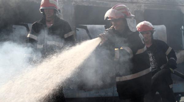 locomotiva unui tren de persoane in flacari aproximativ 300 de calatori evacuati in gara balota