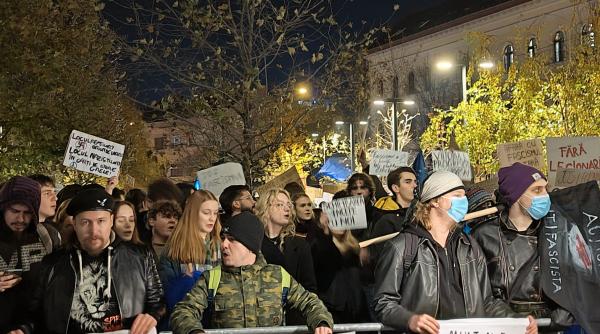 protest anti georgescu in cluj imi este frica in tara mea video