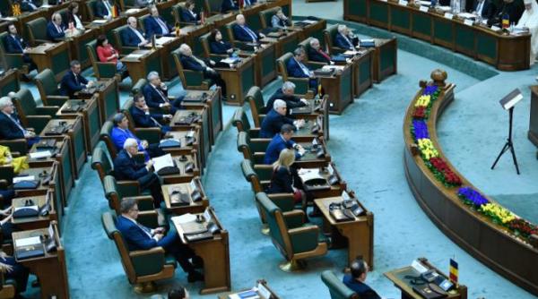 de ziua noastra sa ne facem singuri cel mai tare cadou un parlament curat functional fara somn in plen si fara muscatori de nas