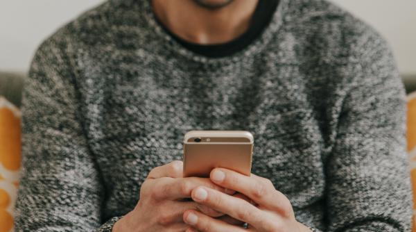 generatia digitala sub lupa ecranele principala sursa de tensiuni in familie