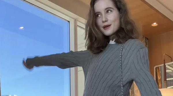 irina columbeanu virala pe tiktok cu tinute elegante si genti de mii de euro fanii o lauda pentru decenta ce look cuminte ce haine simple si frumoase