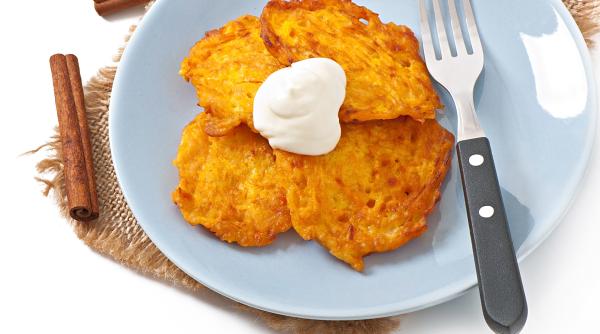 chiftele dulci din morcovi un fel de carrot cake din zilele noastre reteta care facea furori in perioada interbelica