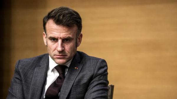 franta in criza politica macron va sustine un discurs dupa cautarile unui nou premier