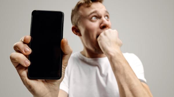 aceasta aplicatie iti poate calcula data mortii doar ca death clock vine si cu o eroare