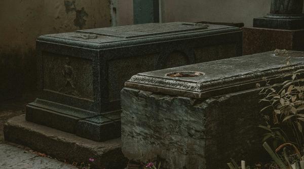 un sarcofag misterios gasit in turcia ar putea fi mormantul lui mos craciun foto in articol