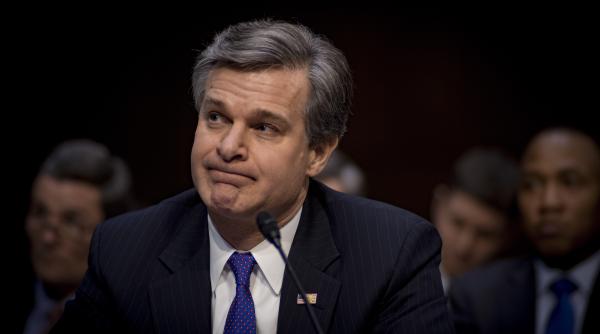 directorul fbi chris wray si a anuntat demisia dupa ce presedintele ales trump si a exprimat intentia de a l inlocui