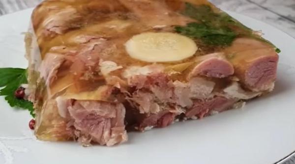 trei retete simple pentru piftie deliciul traditional de pe masa de craciun