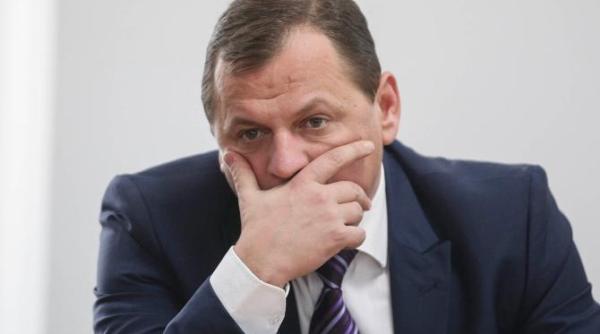 gabriel vlase audiat de comisia de control din parlament la el acasa bogdan chirieac arata care e de fapt palma uriasa primita de sie