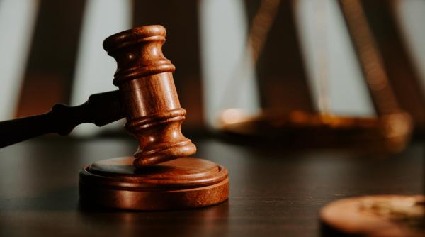 iccj ataca la ccr legea de infiintare a autoritatii nationale de reglementare in domeniul minier petrolier