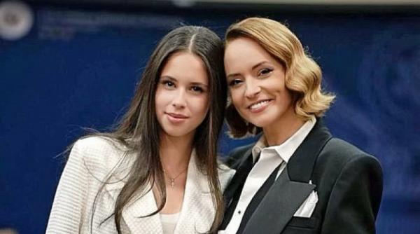 violeta a fost admisa la o universitate de elita din sua andreea marin mai mandra ca niciodata