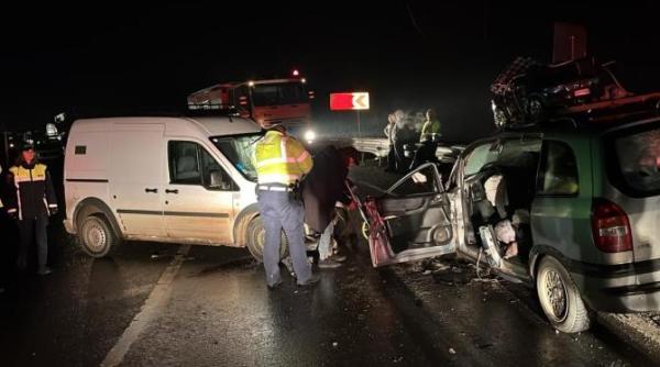 doi minori si cinci adulti raniti intr un accident rutier in hunedoara