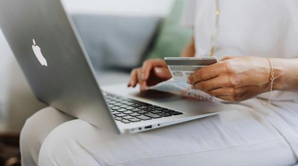 emag de la aer conditionat la masina de tocana si pretul papagalilor albastri cautarea nu se opreste niciodata