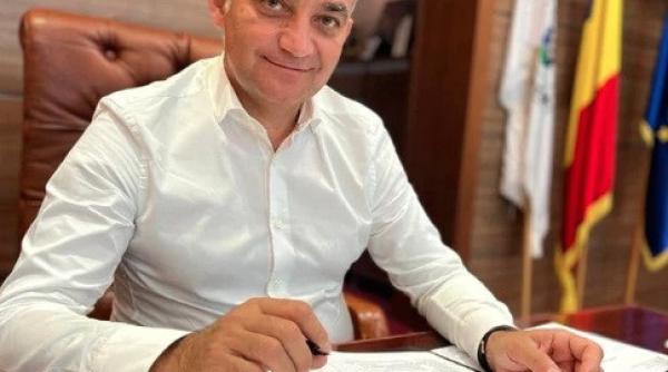 primarul sinaia implicat intr un accident pe centura ploiestiului edilul a fost transportat la spital