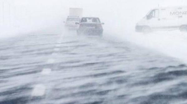 alerte de cod galben si cod portocaliu vant puternic de pana la 90 km h zapada troienita si vizibilitate sub 100 m