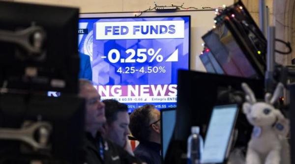 mai multe banci importante si grupuri de afaceri au actionat in judecata rezerva federala ce reclama despre testele de rezistenta