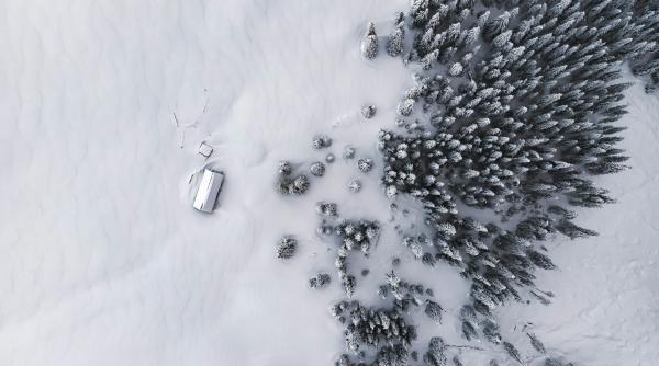 risc crescut de avalanse in muntii bucegi fagaras parang sureanu tarcu si godeanu avertismentul meteorologilor