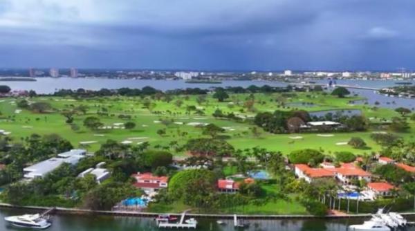 cu cat se vinde un teren de langa casa lui jeff bezos