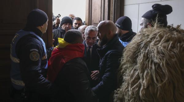 mitingul pro georgescu de la curtea de apel si nationalismul miscarii legionare chestionate de ai referat pentru ora de istorie scris cu chatgpt