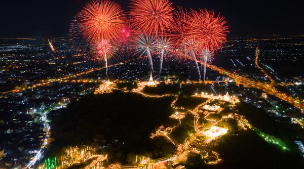 cele mai spectaculoase focuri de artificii din lume disneyland paris tine topul ca n fiecare an galerie video