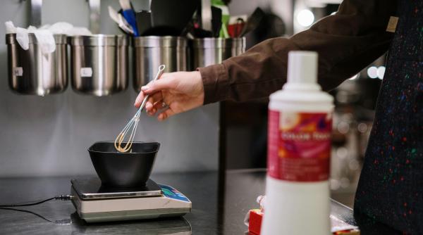 la revedere fire albe un studiu afirma ca acestea sunt reversibile si ai putea reveni la culoarea ta naturala