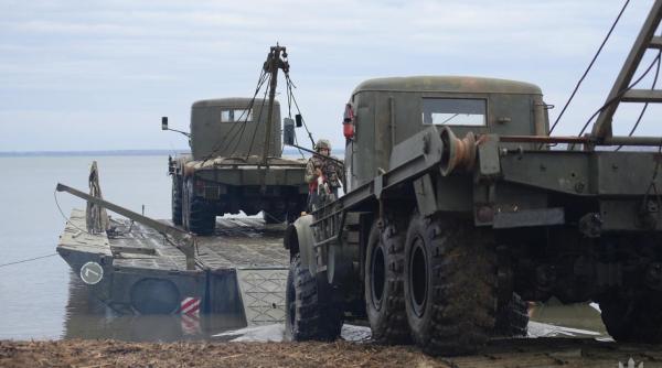 in asteptarea revenirii lui trump la putere ucraina si rusia se lovesc reciproc