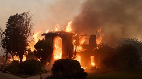 disperare in infernul din los angeles cand se pot intoarce acasa persoanele evacuate video