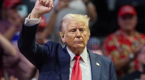 donald trump va folosi biblia sa si pe cea a lui abraham lincoln la depunerea juramantului