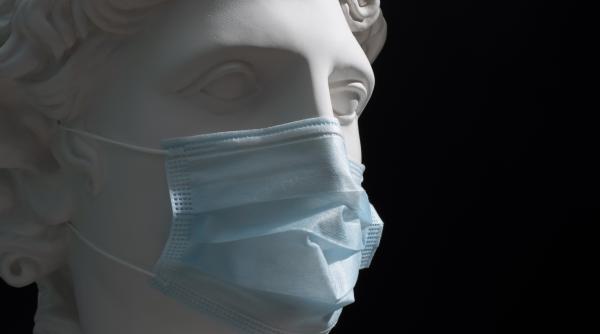 focar de gripa aviara in sua oamenii de stiinta se tem de izbucnirea unei noi pandemii