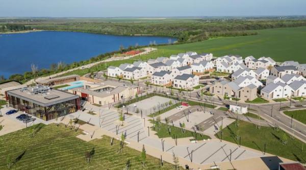 david popovici si a luat casa intr un complex de lux unde preturile fara tva pornesc de la 146 000 de euro cum a indraznit