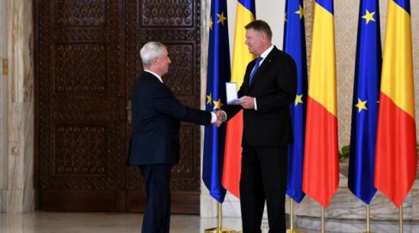 patrick andre de hillerin cere cercetarea activitatii directorului mnir dupa furtul artefactelor dacice din olanda