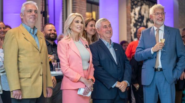 ne luam cu mainile de cap catalina porumbel acida cu raluca turcan ce cauta ce a facut inestimabil