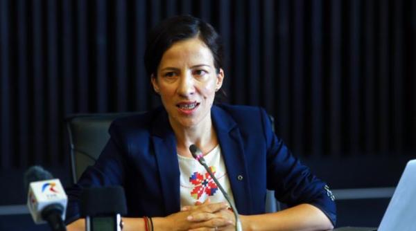 roxana minzatu a depus in fata cjue juramantul solemn in calitate de vicepresedinte executiv al comisiei europene