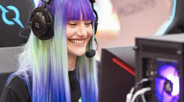 a demisionat din presa pentru a si urma visul povestea loredanei salomia catadinaa nu mai alerg dupa criminali politicieni corupti si interlopi acum sunt fericita