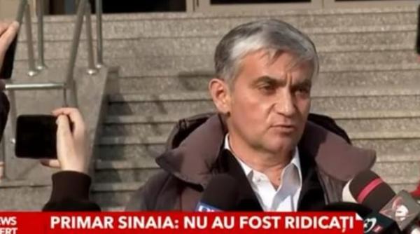 vlad oprea primarul cu castel in franta cere ridicarea interdictiei de a intra in primaria sinaia